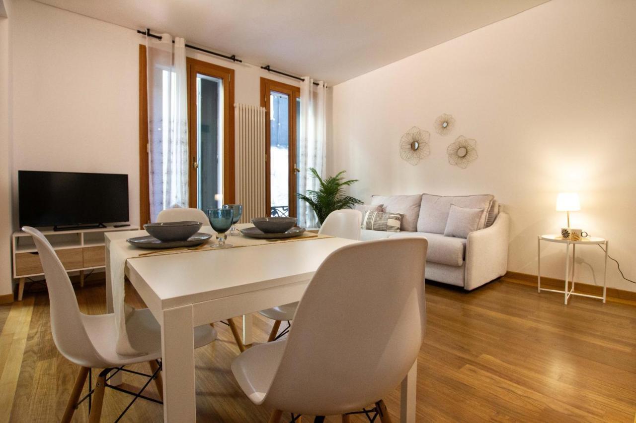 Dolfin Apartment * * * * * Treviso Exterior foto